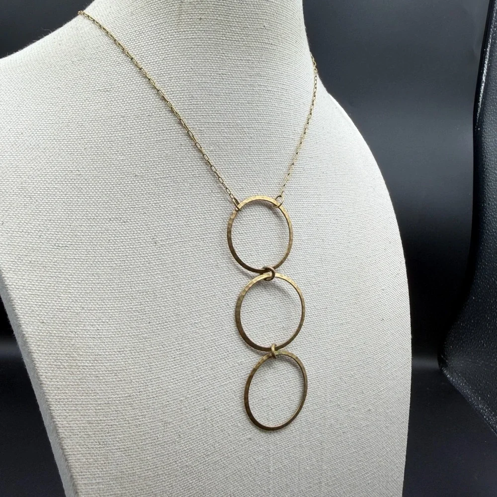 N/A sleek gold